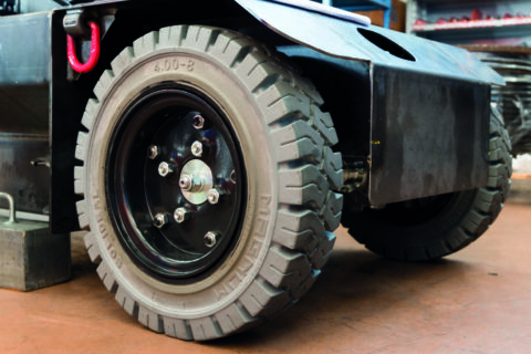 Koła do użytku zewnętrznego i wewnętrznego