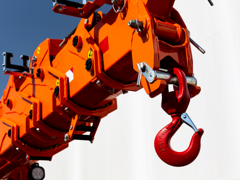 Tryb haka wysięgnika lub wyciągarki