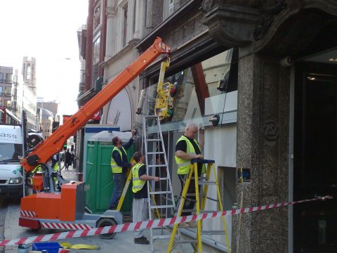 GÓRNICTWO, SEKTORY: NAFTOWY, JĄDROWY, CHEMICZNY, WIERTNICZY I WOJSKOWY